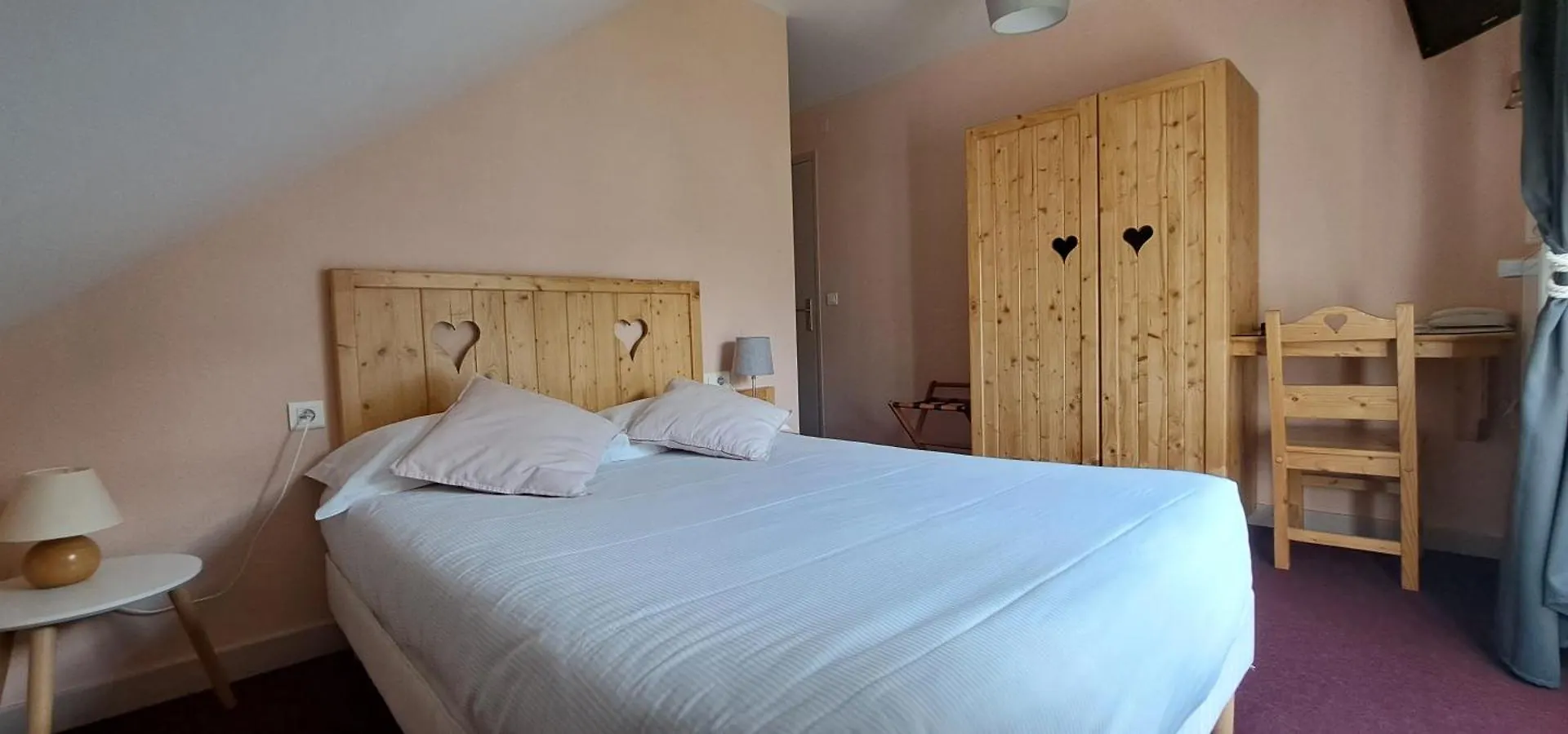 Alti'Pic Hotel Le Mont-Dore 2*,  France