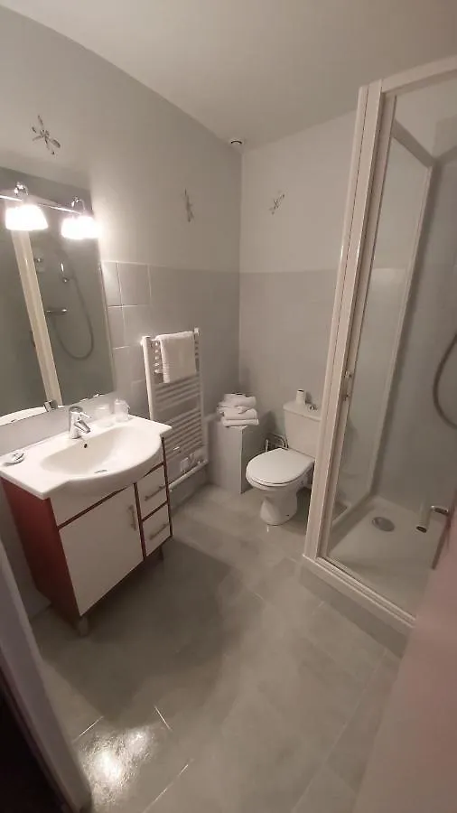 Alti'Pic Hotel Le Mont-Dore 2*,  France